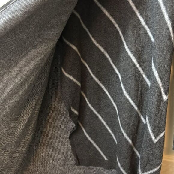 WHBM WHITE HOUSE BLACK MARKET sweater wool blend medium cowl neck wrap around - Picture 3 of 6